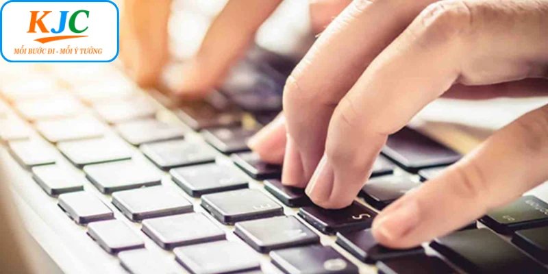 Giải siêu đánh máy tại KJC thu hút đông người chơi