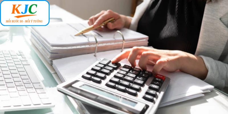 Công việc làm xuất nhập khoản được quan tâm nhiều